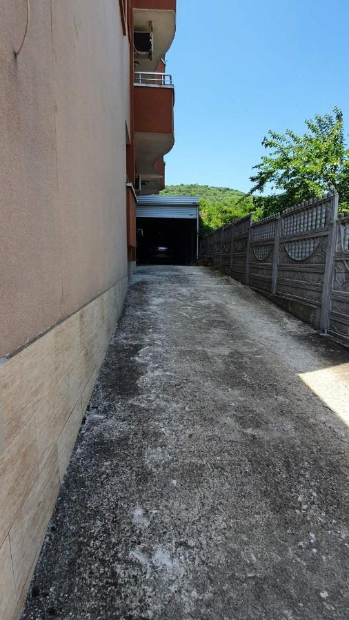 Marianas Guesthouse Obzor Buitenkant foto
