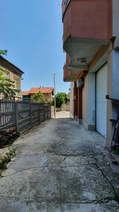 Marianas Guesthouse Obzor Buitenkant foto