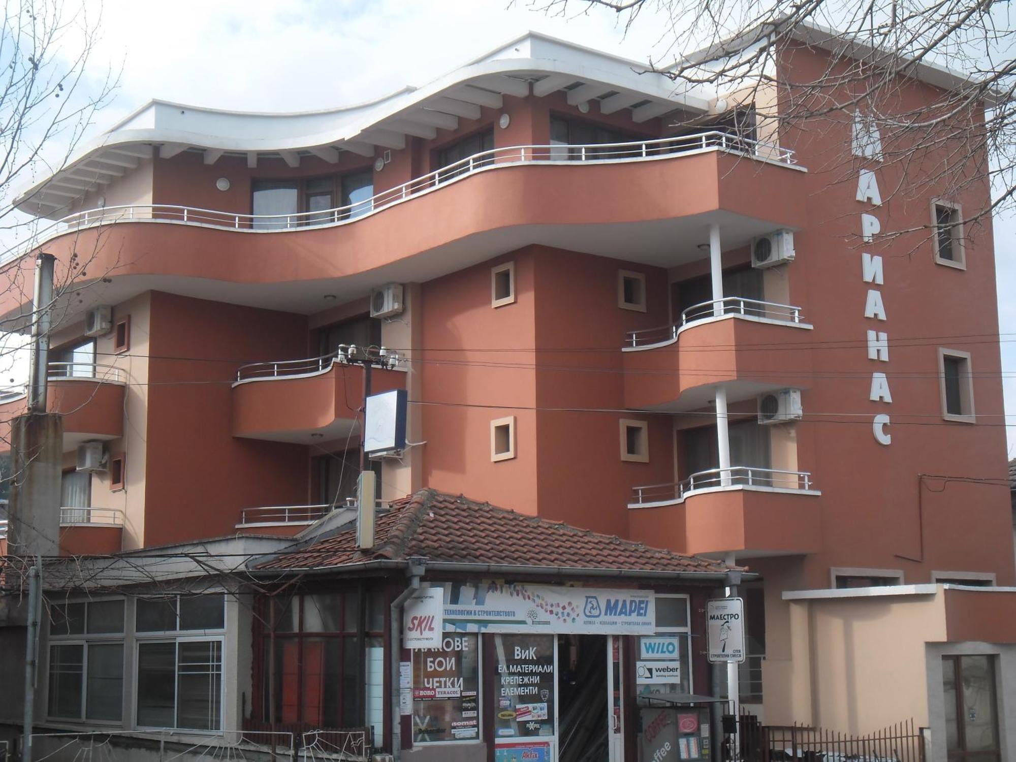 Marianas Guesthouse Obzor Buitenkant foto
