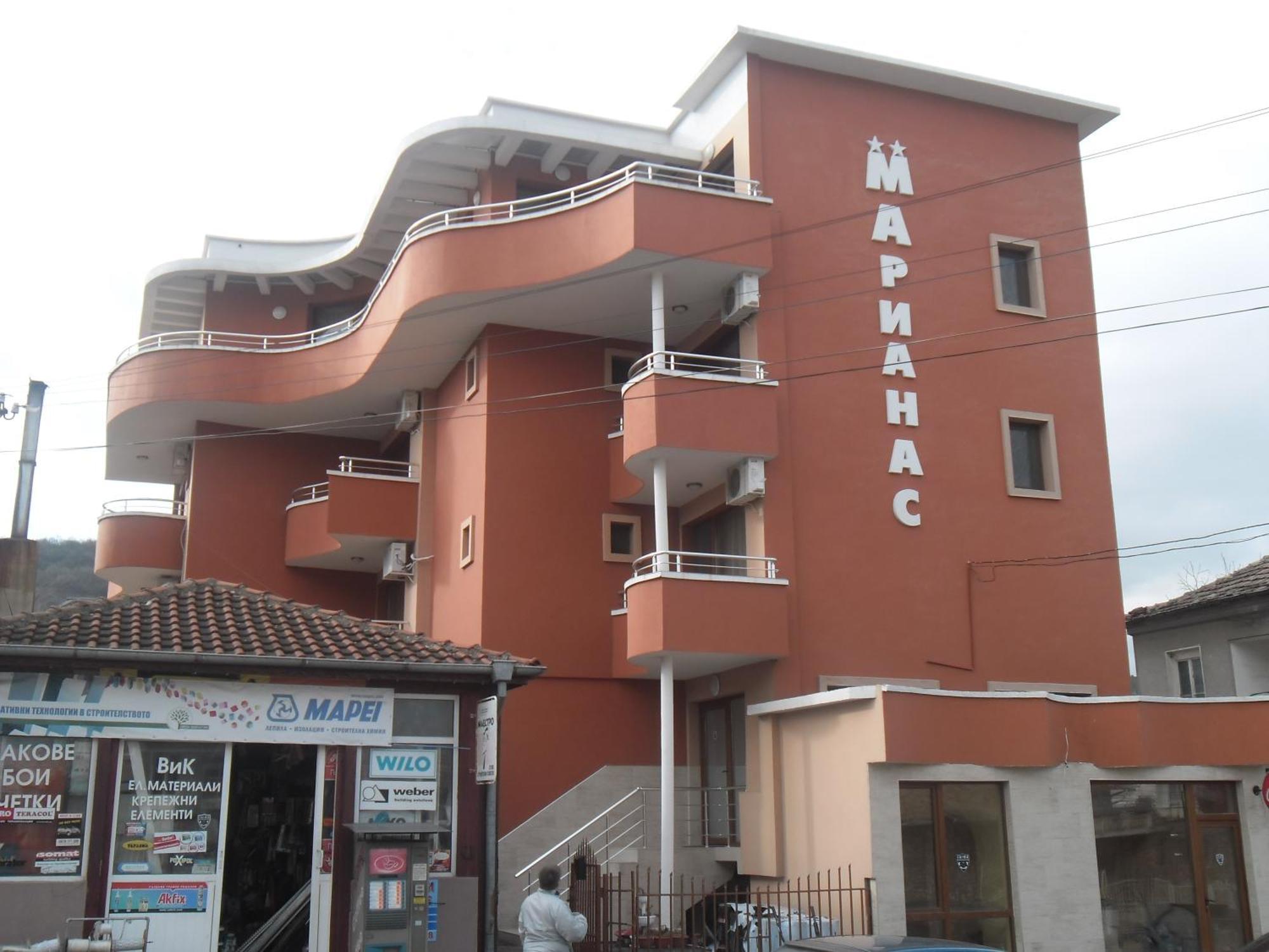 Marianas Guesthouse Obzor Buitenkant foto