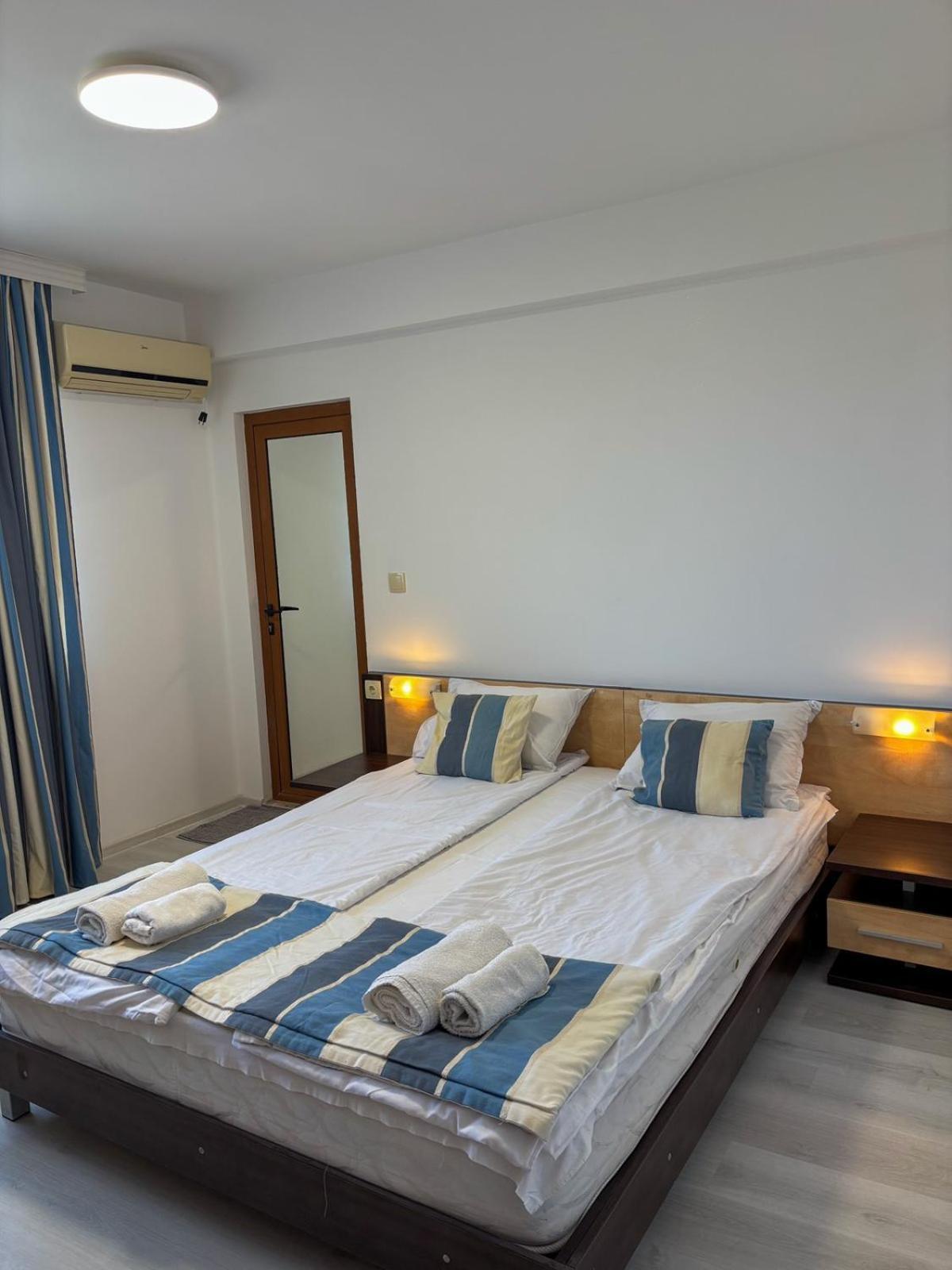Marianas Guesthouse Obzor Buitenkant foto