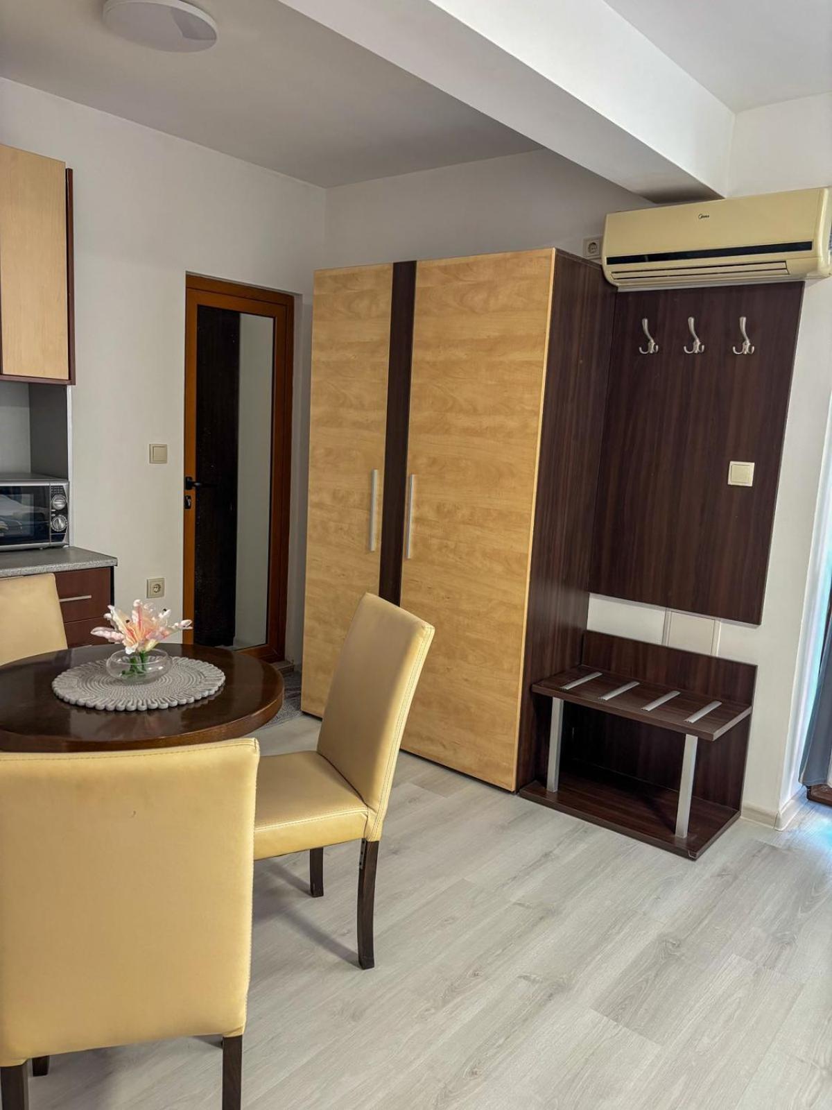 Marianas Guesthouse Obzor Buitenkant foto