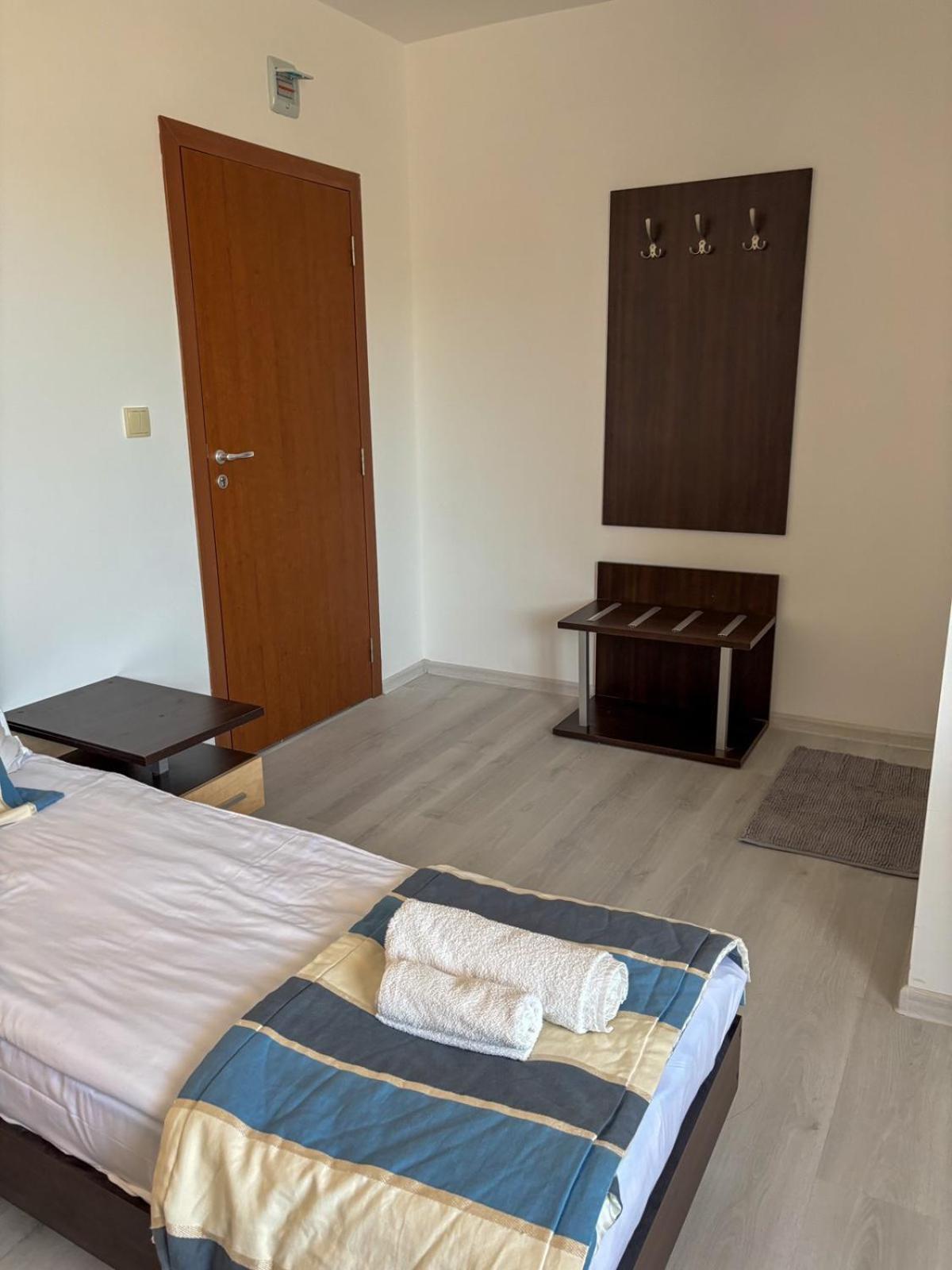 Marianas Guesthouse Obzor Buitenkant foto