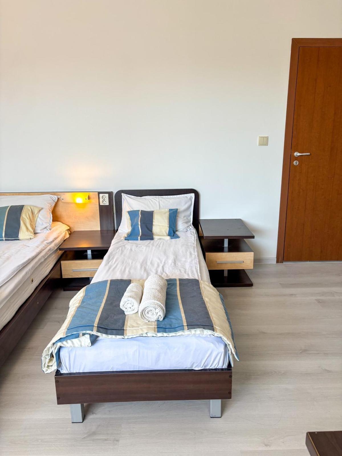 Marianas Guesthouse Obzor Buitenkant foto